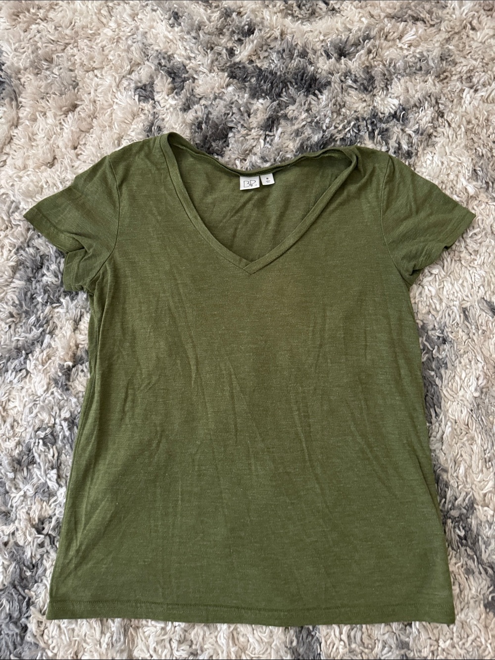 Bundle of 14 V Neck T-shirts - Picture 2 of 4